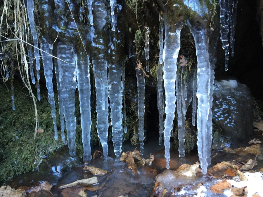 Quelles sont les activités à faire autour de la cascade de Vaucoux ?