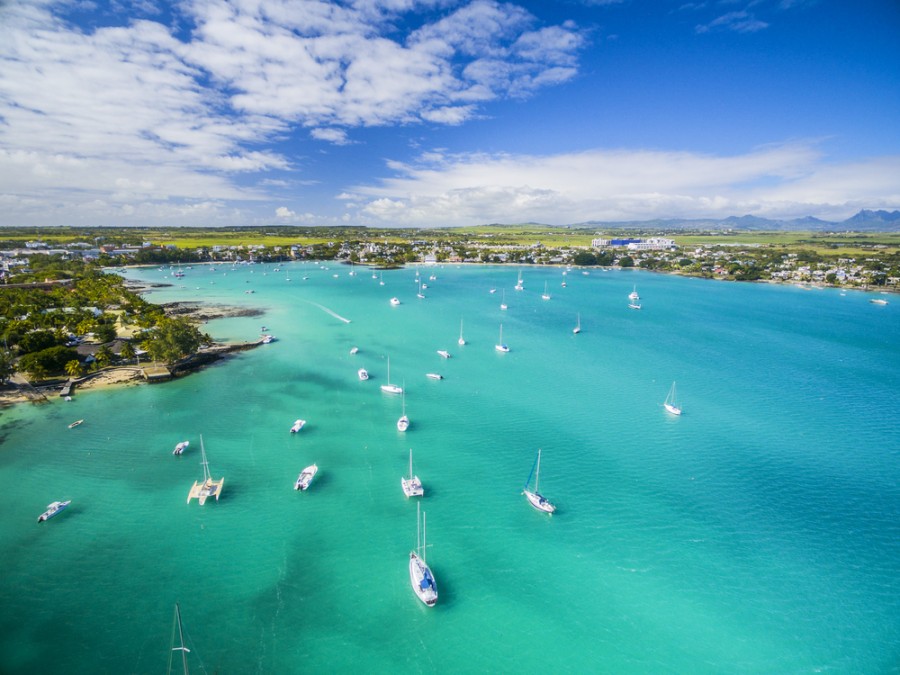 Quelles sont les activités nautiques disponibles à Grand Baie à l'île Maurice ?